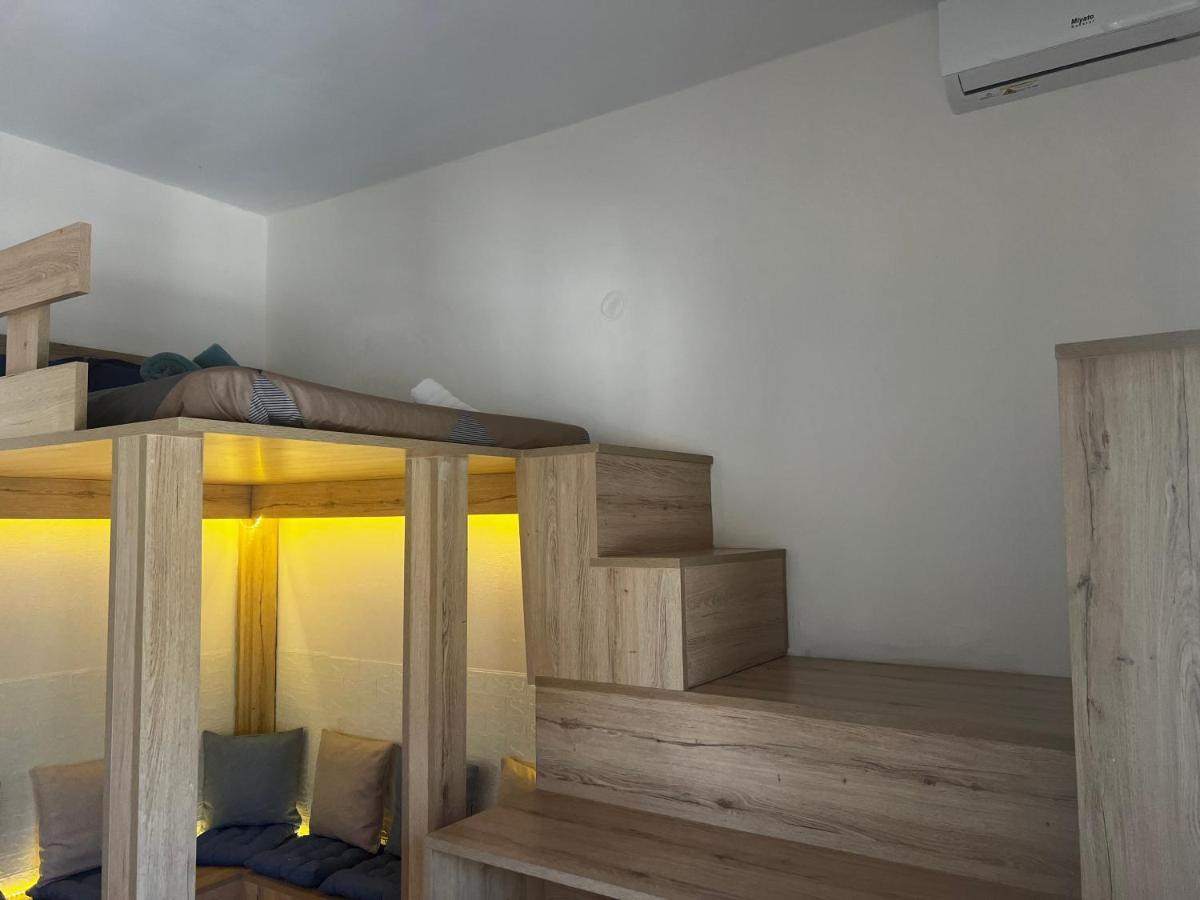 Seaview Room With Share Some Place Atena Exterior foto